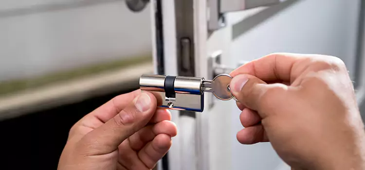 Emergency Locksmith for House Silver Firs