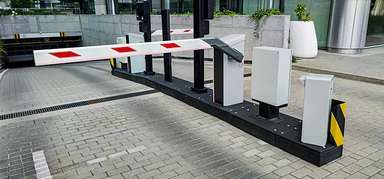 Custom Gate Design & Integration Silver Firs